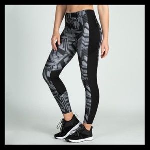 ***💲BOGO 💲*** NWT Domyos leggings